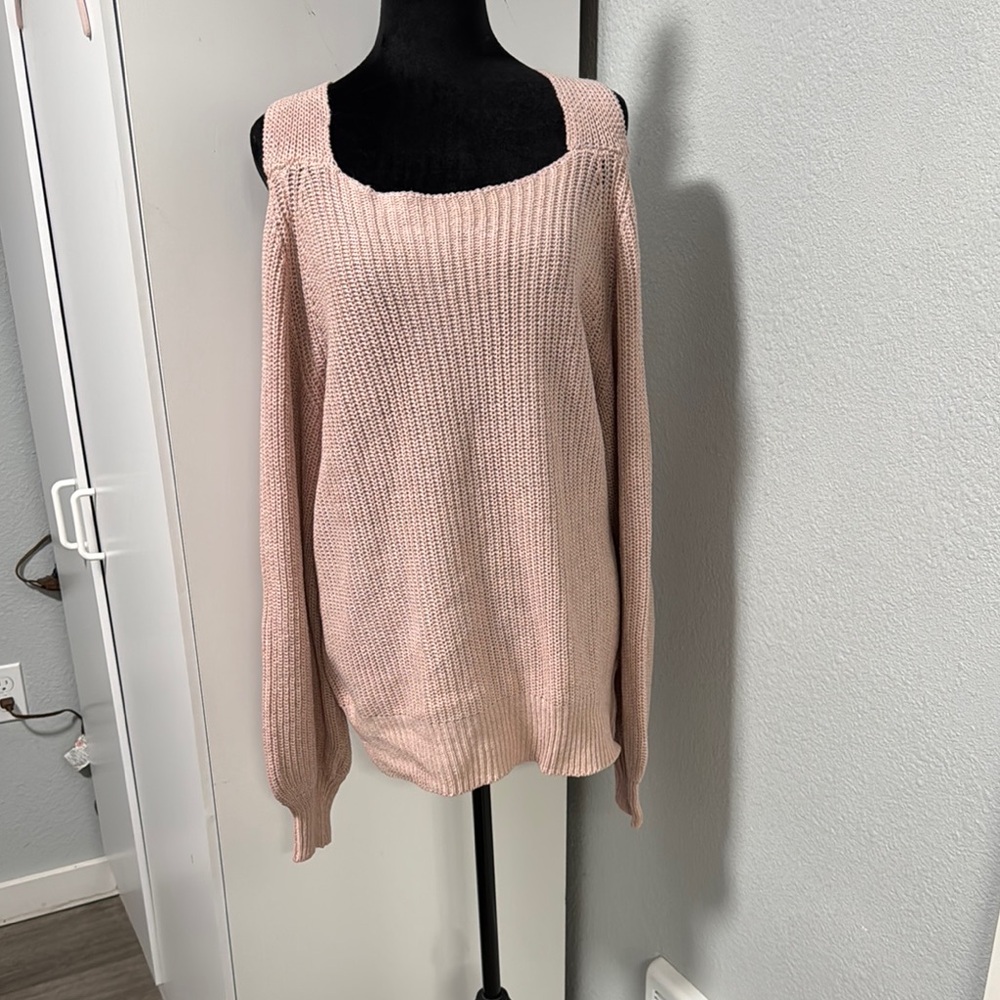 Chic Women's Pink Reversible Sweater